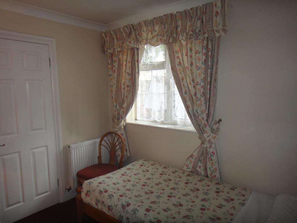 Gibtel Lodge & Cafe Slough Room photo